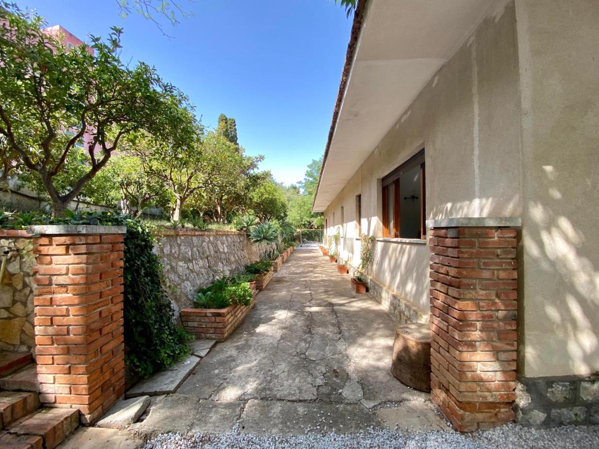 Villa Tana Pacenzia Cefalù Exteriör bild