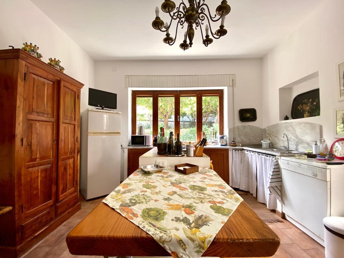 Villa Tana Pacenzia Cefalù Exteriör bild