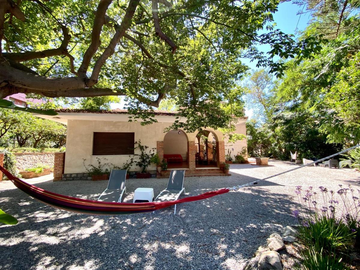 Villa Tana Pacenzia Cefalù Exteriör bild